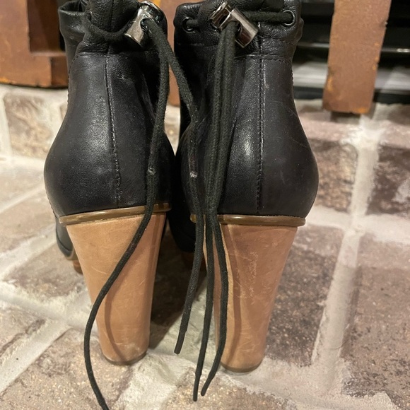 Tsubo x Tim Weiland Royse Leather Ankle Booties Size 6.5 - Picture 3 of 12